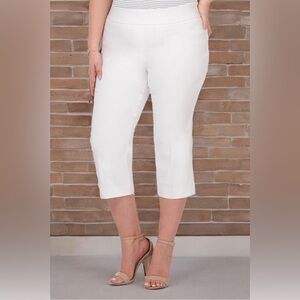 Rekucci Women's Curvy Pull-On Capri Pants Sz#20W White New